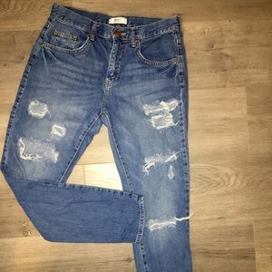 Women’s distressed jeans
